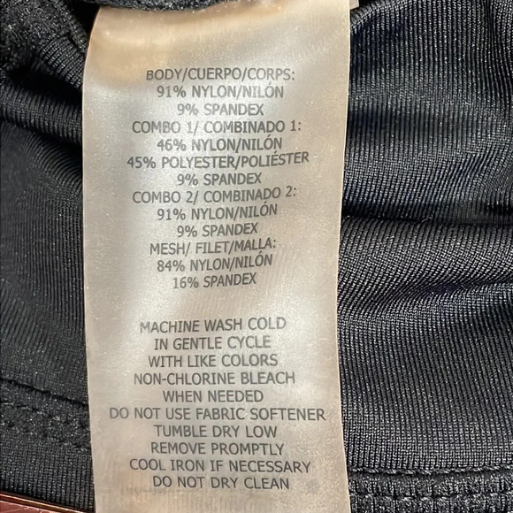 NWOT Betsey Johnson Performance Black, Charcoal and Gold Color Block leggings XS - Picture 15 of 15